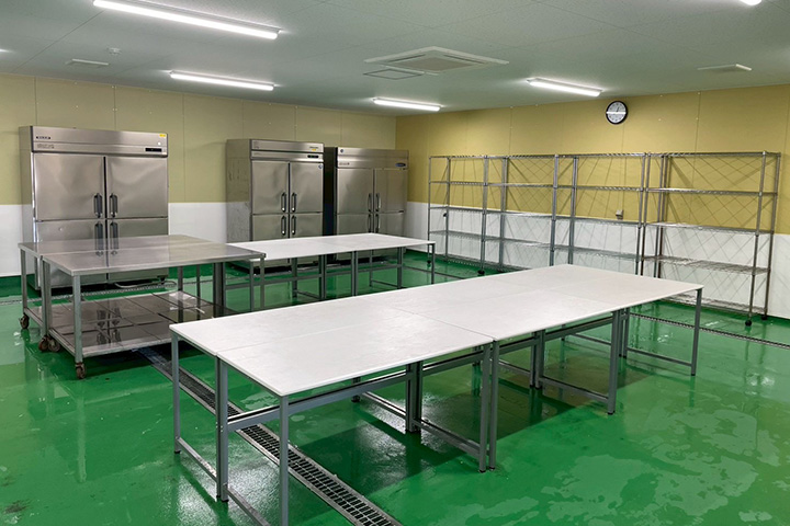 加工・ピッキング場